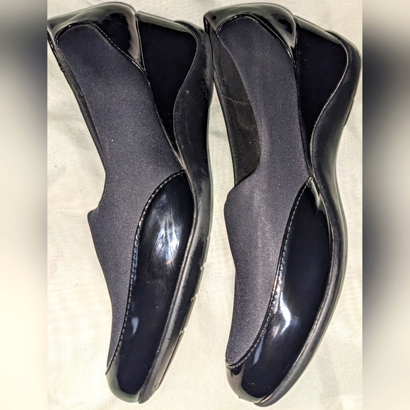 East 5th EF Evard Women's Slip on Shoes - Picture 3 of 10